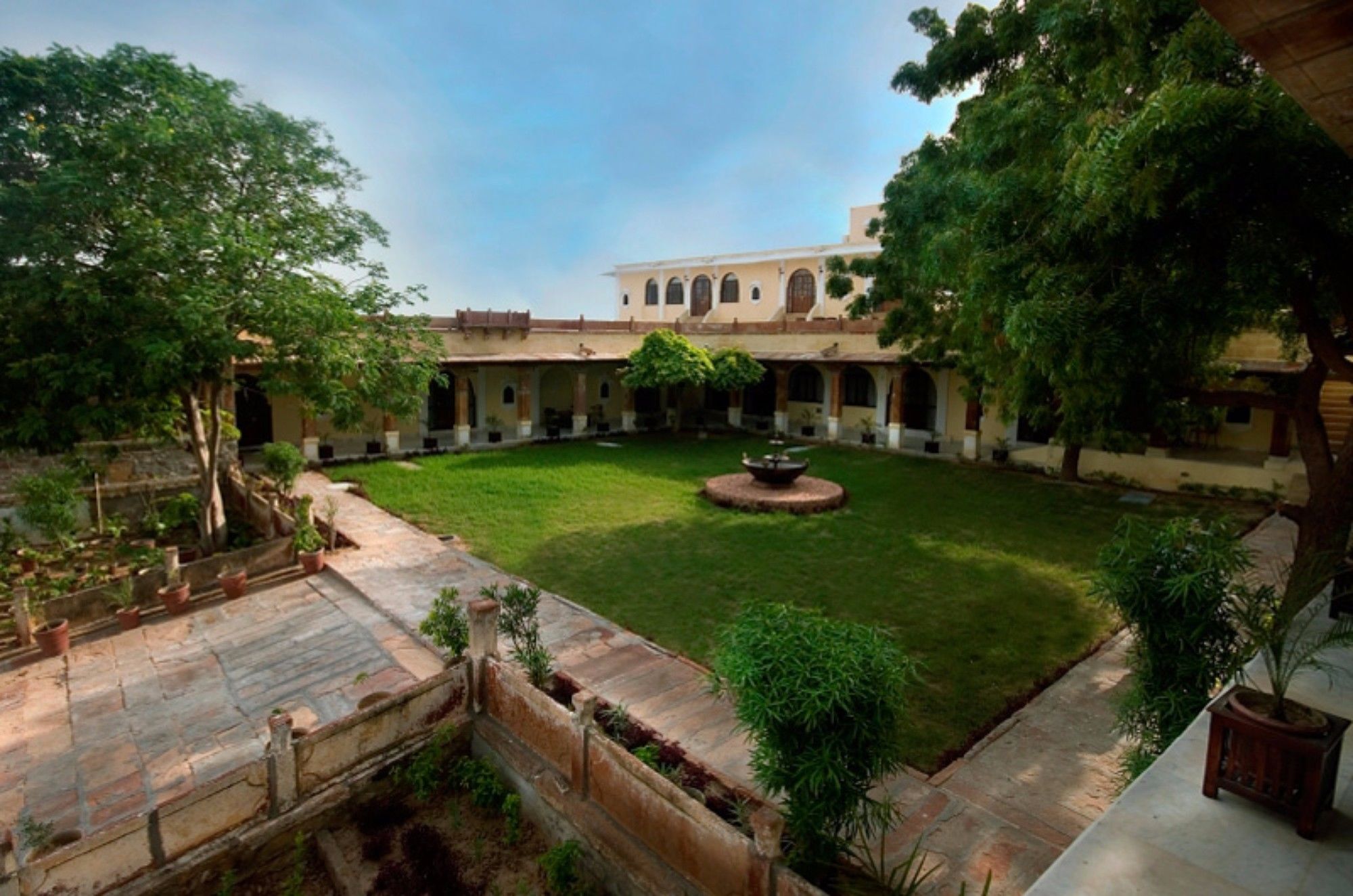 Atulya Fort Khejarla Luaran gambar