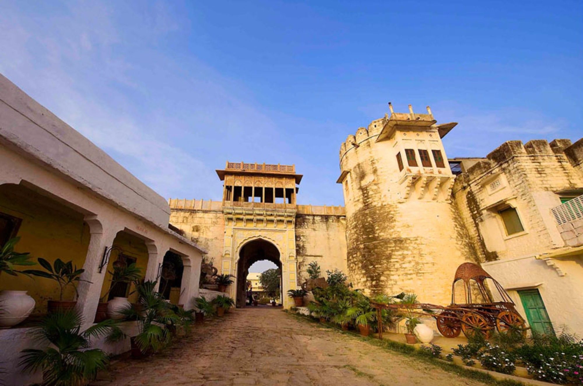Atulya Fort Khejarla Luaran gambar