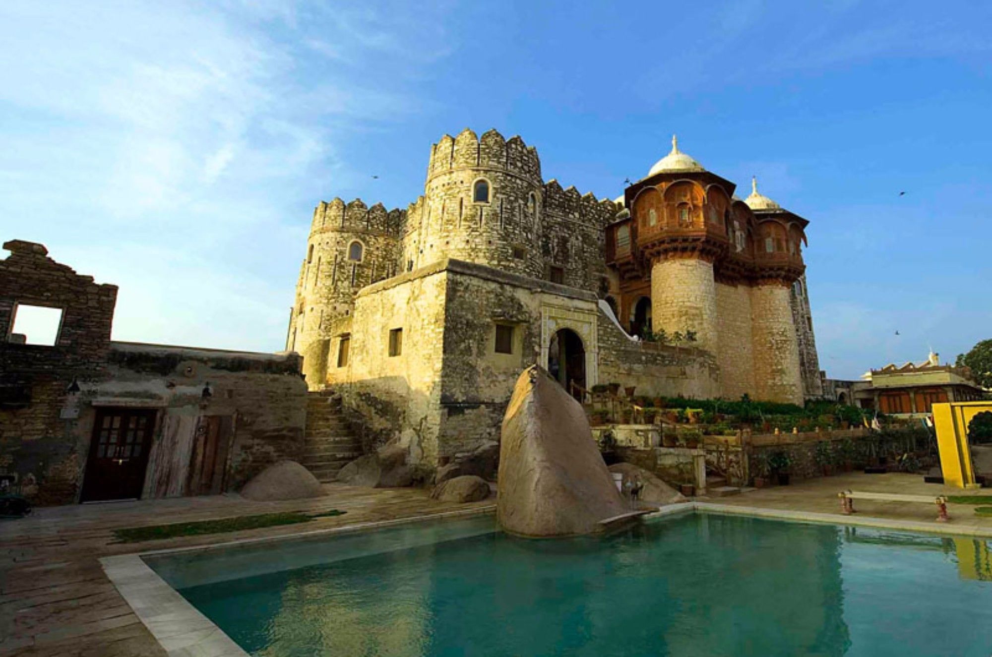 Atulya Fort Khejarla Luaran gambar